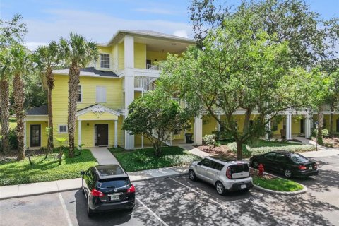 Condo in Davenport, Florida, 3 bedrooms № 2198605 - photo 2