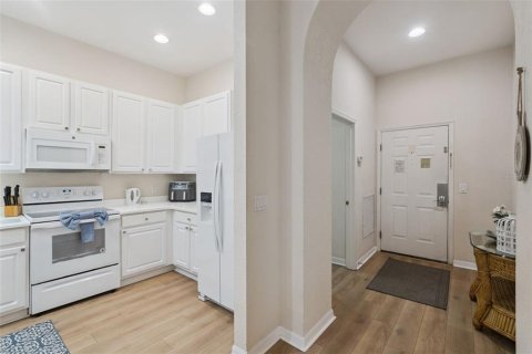 Condo in Davenport, Florida, 3 bedrooms № 2198605 - photo 9