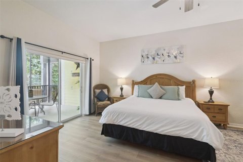 Condo in Davenport, Florida, 3 bedrooms № 2198605 - photo 13