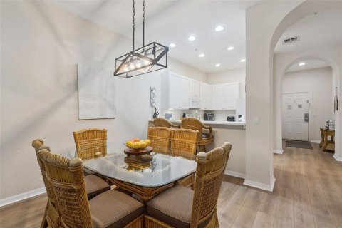 Condo in Davenport, Florida, 3 bedrooms № 2198605 - photo 7