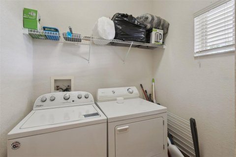 Condo in Davenport, Florida, 3 bedrooms № 2198605 - photo 23