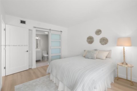 Condominio en venta en Delray Beach, Florida, 2 dormitorios, 92.9 m2 № 1932348 - foto 19