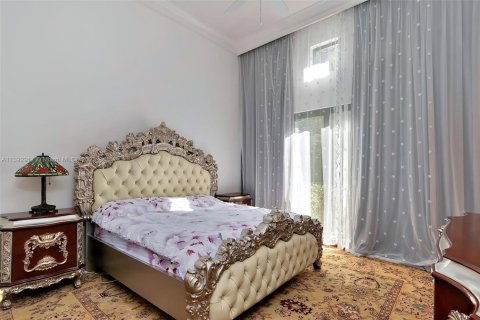 Купить виллу или дом в Бока-Ратон, Флорида 5 спален, 566.61м2, № 1875240 - фото 21