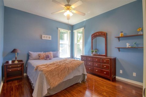 House in Dunedin, Florida 4 bedrooms, 235.23 sq.m. № 2396254 - photo 27