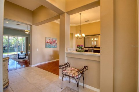 House in Dunedin, Florida 4 bedrooms, 235.23 sq.m. № 2396254 - photo 8