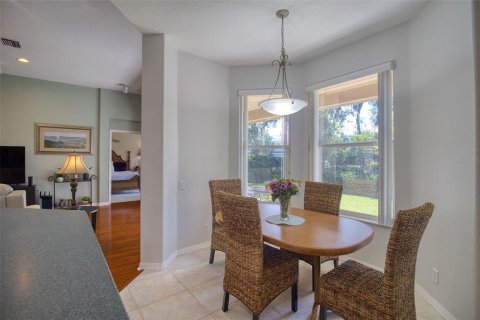 House in Dunedin, Florida 4 bedrooms, 235.23 sq.m. № 2396254 - photo 19