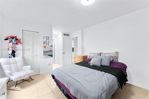 Снять в аренду кондоминиум в Майами, Флорида 1 спальня, 57.04м2, № 1974480 - фото 11