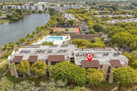 Кондоминиум с 1 спальней в Майами, Флорида № 1974480