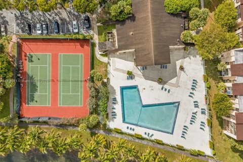 Снять в аренду кондоминиум в Майами, Флорида 1 спальня, 57.04м2, № 1974480 - фото 14