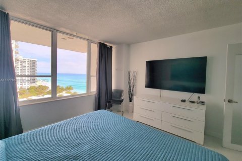 Copropriété à louer à Hollywood, Floride: 1 chambre, 73.39 m2 № 2037263 - photo 14