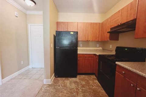 Condo in Orlando, Florida, 1 bedroom  № 2195150 - photo 2