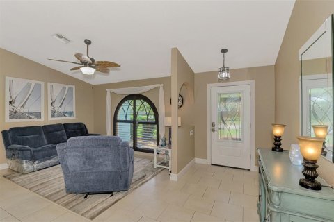 Casa en venta en Port Charlotte, Florida, 3 dormitorios, 134.34 m2 № 1917974 - foto 6