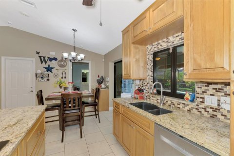 Casa en venta en Port Charlotte, Florida, 3 dormitorios, 134.34 m2 № 1917974 - foto 21