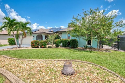 Casa en venta en Port Charlotte, Florida, 3 dormitorios, 134.34 m2 № 1917974 - foto 2