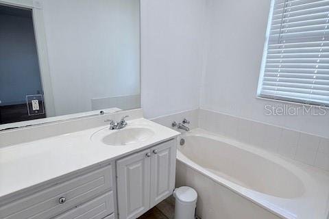 Townhouse in Sarasota, Florida 3 bedrooms, 155.43 sq.m. № 2209882 - photo 6