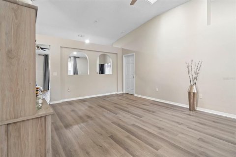 House in Sanford, Florida 3 bedrooms, 174.1 sq.m. № 1914588 - photo 7