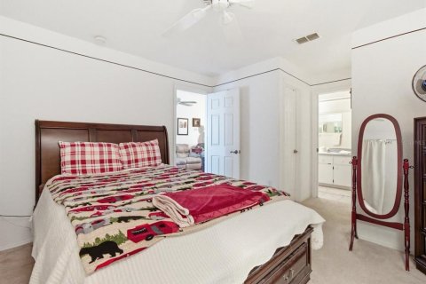House in New Port Richey, Florida 2 bedrooms, 107.86 sq.m. № 2105184 - photo 14