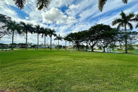 Adosado en alquiler en Homestead, Florida, 3 dormitorios, 141.49 m2 № 1989632 - foto 16