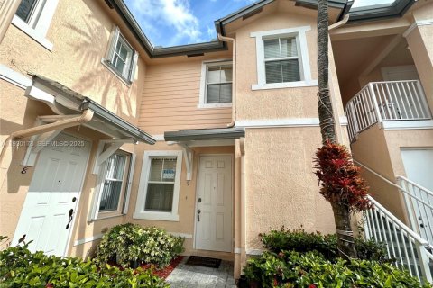 Adosado en alquiler en Homestead, Florida, 3 dormitorios, 141.49 m2 № 1989632 - foto 2