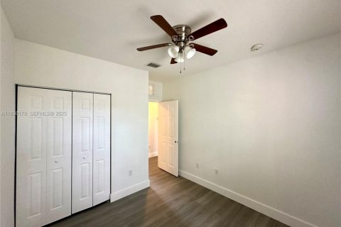 Adosado en alquiler en Homestead, Florida, 3 dormitorios, 141.49 m2 № 1989632 - foto 8