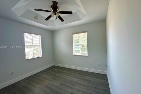 Adosado en alquiler en Homestead, Florida, 3 dormitorios, 141.49 m2 № 1989632 - foto 9