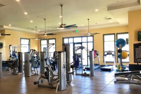 Villa ou maison à louer à Hialeah, Floride: 3 chambres, 154.96 m2 № 1928856 - photo 22