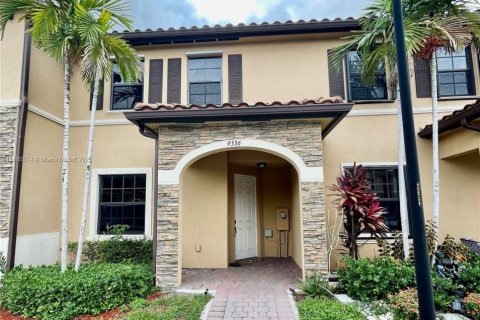 Villa ou maison à louer à Hialeah, Floride: 3 chambres, 154.96 m2 № 1928856 - photo 24