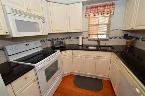 Copropriété à louer à Sarasota, Floride: 2 chambres, 106.56 m2 № 451704 - photo 7
