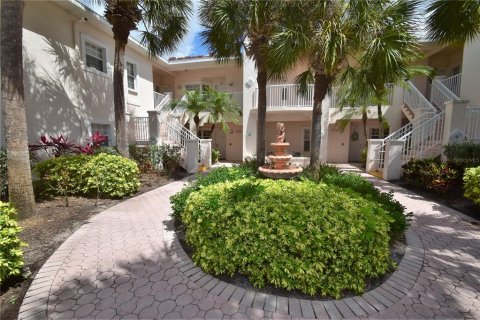 Copropriété à louer à Sarasota, Floride: 2 chambres, 106.56 m2 № 451704 - photo 1