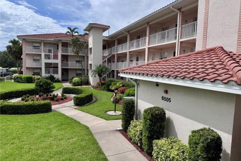 Condo in Bradenton, Florida, 2 bedrooms  № 1813120 - photo 2