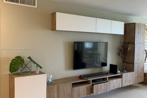 Copropriété à vendre à Pompano Beach, Floride: 3 chambres, 158.86 m2 № 2169819 - photo 8