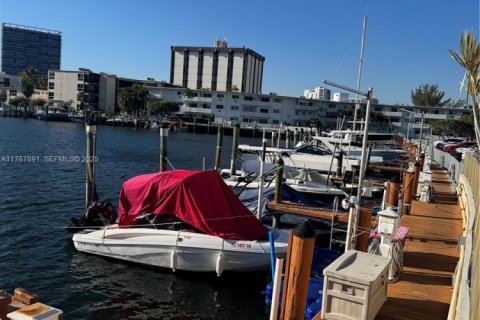 Снять в аренду кондоминиум в Халландейл-Бич, Флорида 1 спальня, 89.93м2, № 2035047 - фото 14