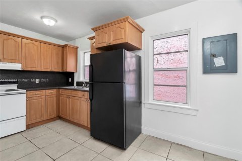 Casa en alquiler en Miami, Florida, 1 dormitorio, 74.32 m2 № 1839620 - foto 10
