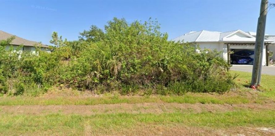 Land in Port Charlotte, Florida № 1826543