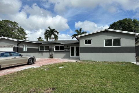 Villa ou maison à Miami, Floride 3 chambres, 478.08 m2 № 2386832