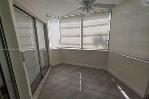 Купить кондоминиум в Майами, Флорида 2 спальни, 92.9м2, № 1924555 - фото 7