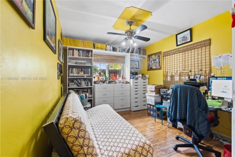 Villa ou maison à vendre à Hallandale Beach, Floride: 3 chambres, 133.78 m2 № 2048731 - photo 25