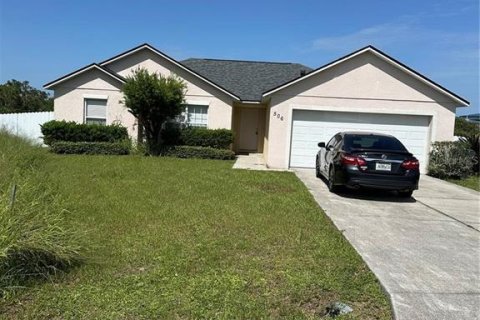 Casa en alquiler en Kissimmee, Florida, 4 dormitorios, 139.45 m2 № 1901328 - foto 1