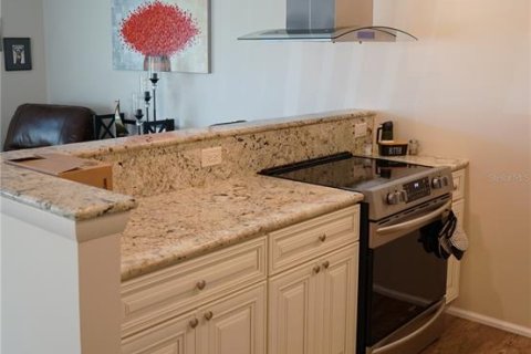 Купить кондоминиум в Сан-Сити-Центр, Флорида 6 комнат, 86.21м2, № 1720828 - фото 11