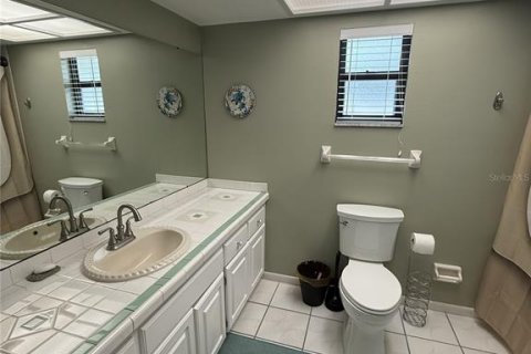 House in Palm Harbor, Florida 3 bedrooms, 227.33 sq.m. № 1847411 - photo 26
