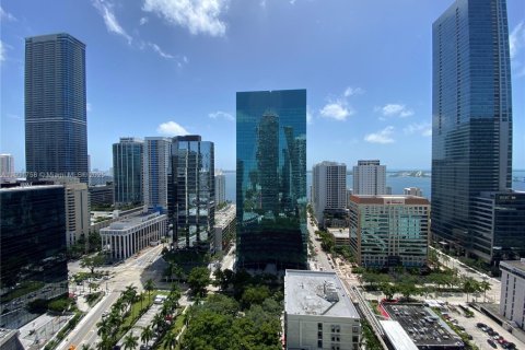 Condo in Miami, Florida, 3 bedrooms  № 1953243 - photo 17