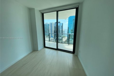 Condo in Miami, Florida, 3 bedrooms  № 1953243 - photo 3