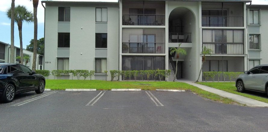 Condo in West Palm Beach, Florida, 2 bedrooms  № 2082039