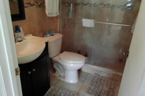 Condo in West Palm Beach, Florida, 2 bedrooms  № 2082039 - photo 3
