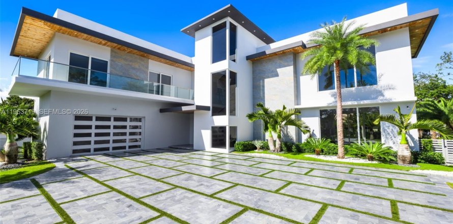 Дом в Пальметто-Бей, Флорида 5 спален, 595.88м2 № 2008275