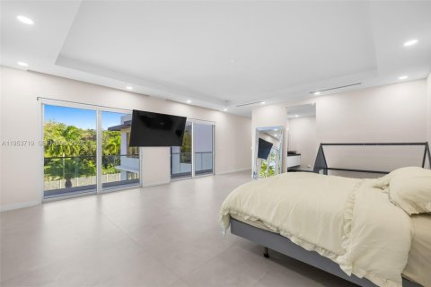 Купить виллу или дом в Пальметто-Бей, Флорида 5 спален, 595.88м2, № 2008275 - фото 20