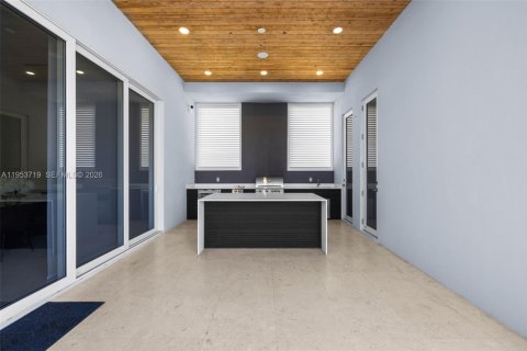 Купить виллу или дом в Пальметто-Бей, Флорида 5 спален, 595.88м2, № 2008275 - фото 12