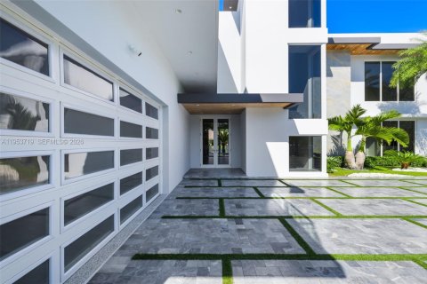 Купить виллу или дом в Пальметто-Бей, Флорида 5 спален, 595.88м2, № 2008275 - фото 4