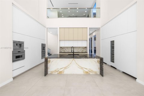 Купить виллу или дом в Пальметто-Бей, Флорида 5 спален, 595.88м2, № 2008275 - фото 6