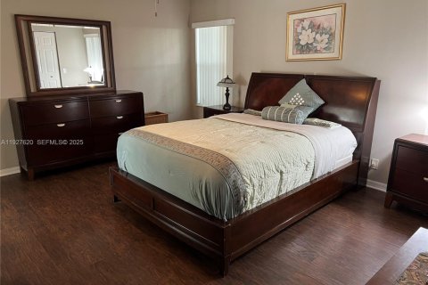 House in Weston, Florida 2 bedrooms, 140.1 sq.m. № 1986766 - photo 10